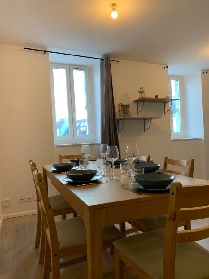 Appartement Situe Dans L'Hyper-Centre D'Auray Luaran gambar