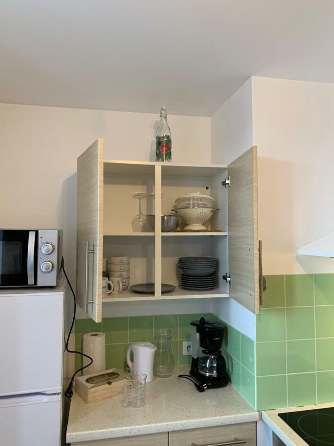 Appartement Situe Dans L'Hyper-Centre D'Auray Luaran gambar