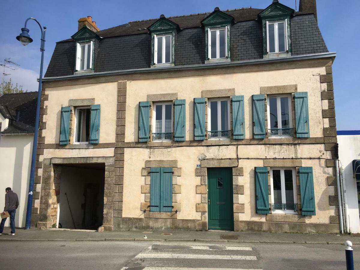 Appartement Situe Dans L'Hyper-Centre D'Auray Luaran gambar